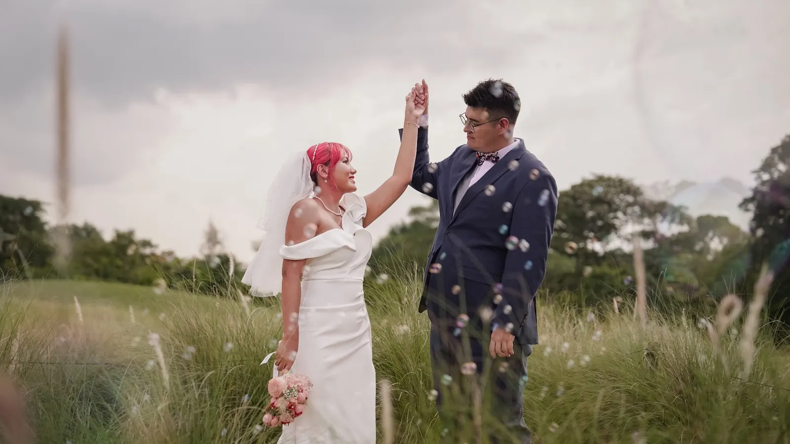 Pre-wedding and solemnisation at Jurong Lake Gardens and National Gallery