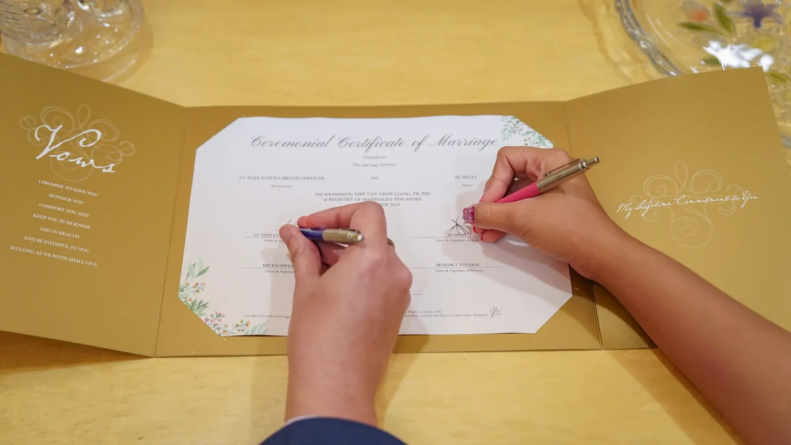Pre-wedding and solemnisation at Jurong Lake Gardens and National Gallery