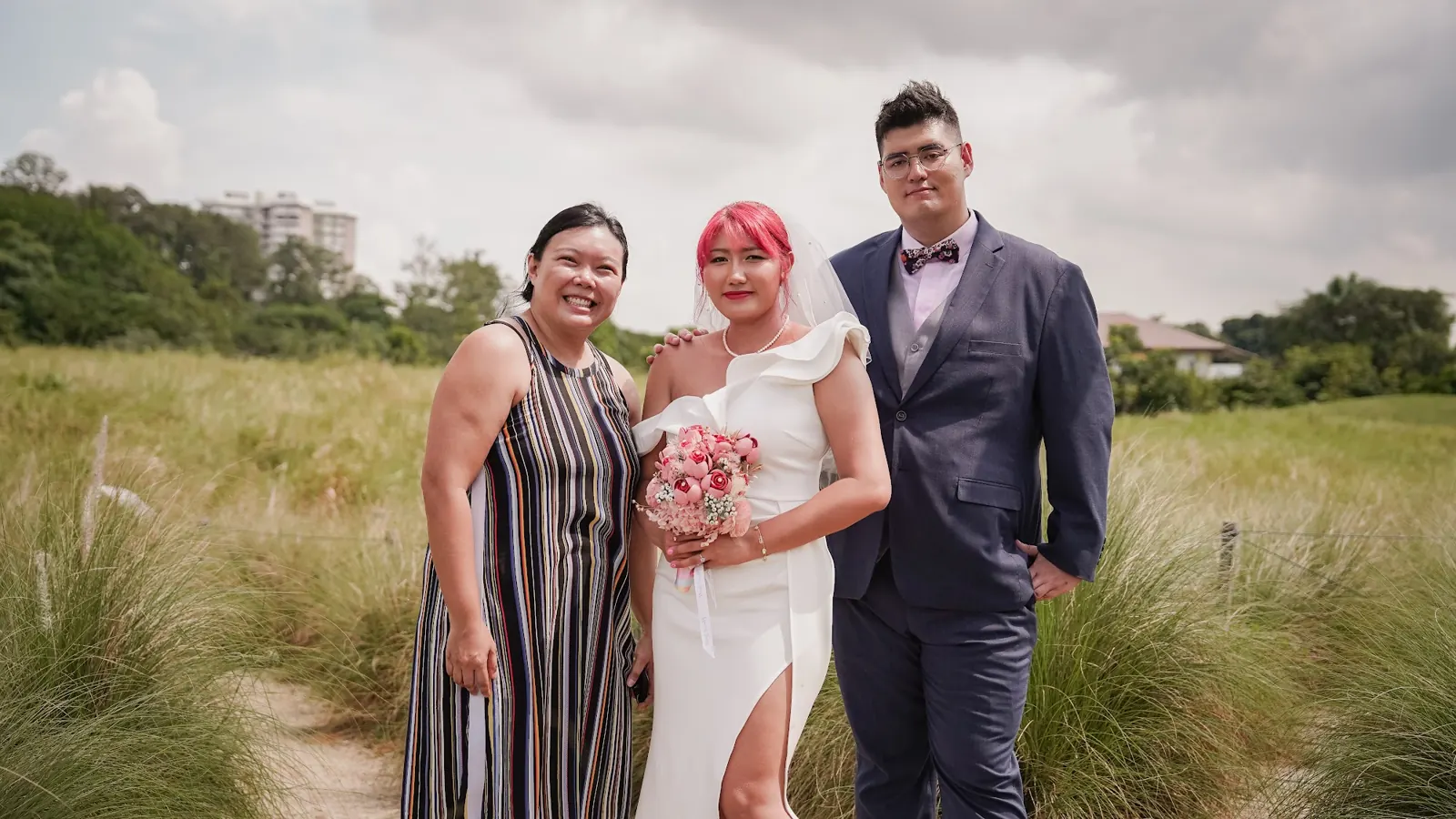 Pre-wedding and solemnisation at Jurong Lake Gardens and National Gallery